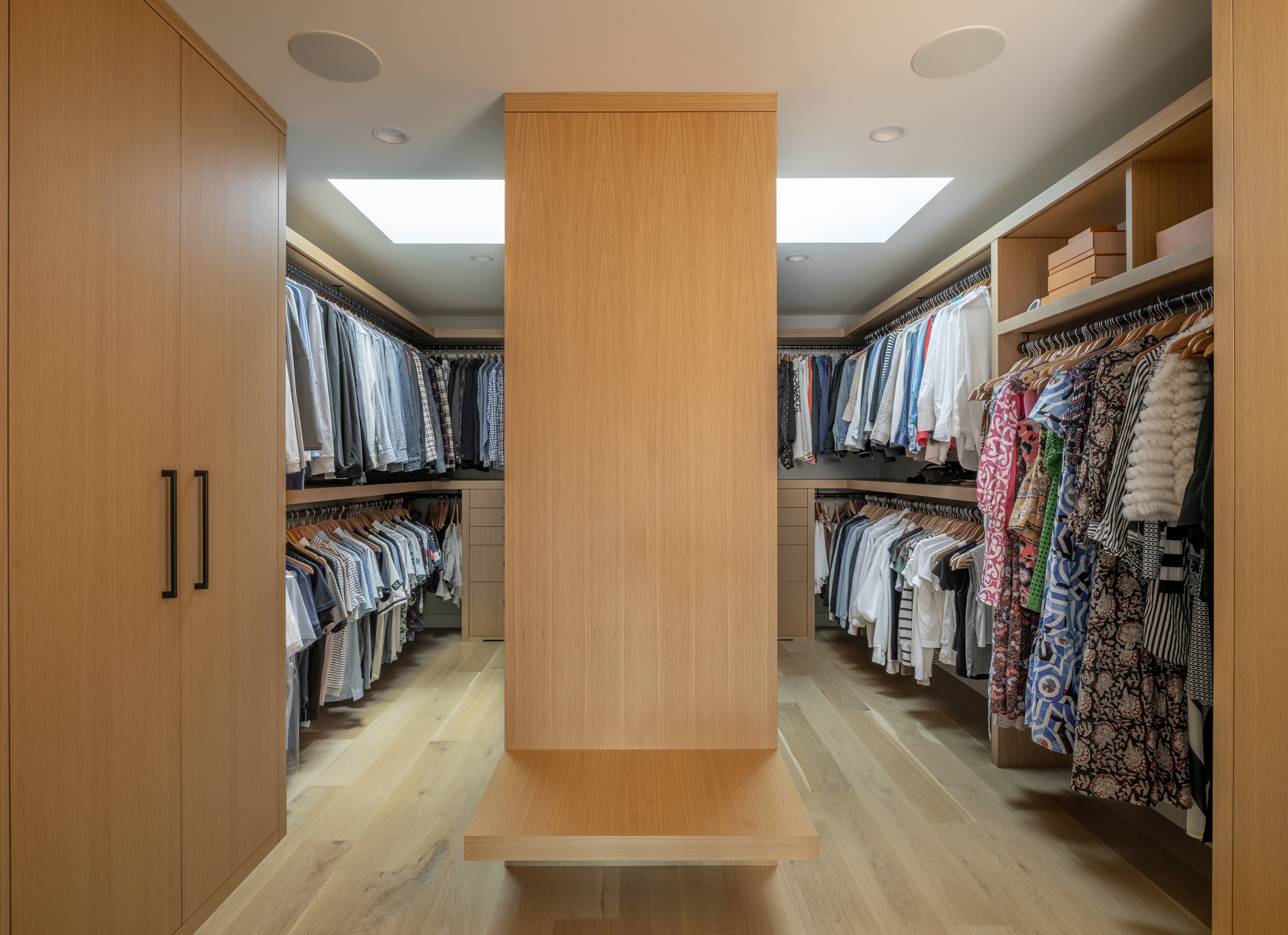 Custom Oak Walk In Closet: Oak Walk In Closet Pano 2101