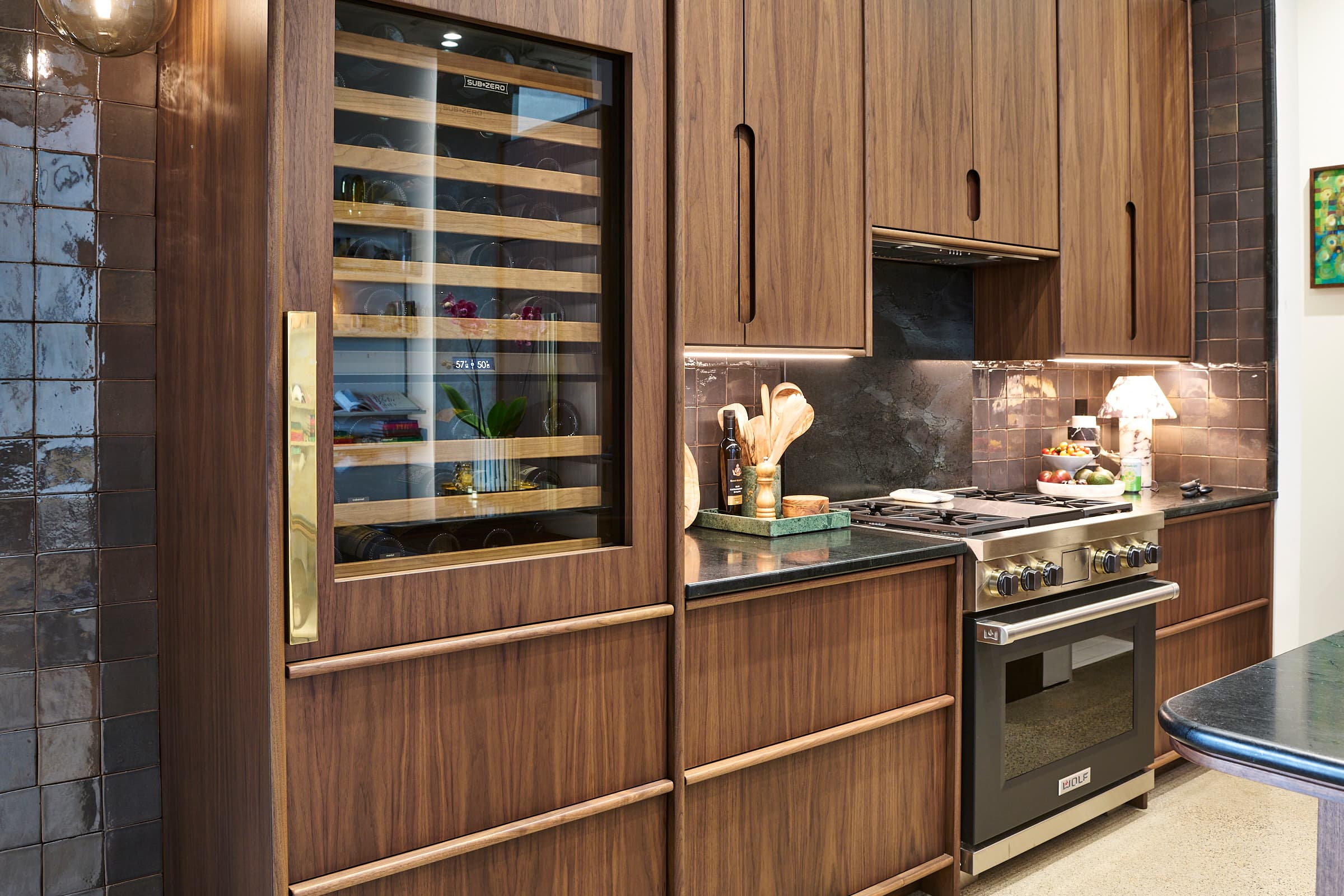 Custom Loft Integrated Pulls: Lofts 122 Sm